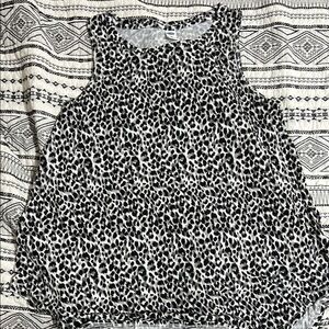 Old Navy Black and White Boxy Tank Top